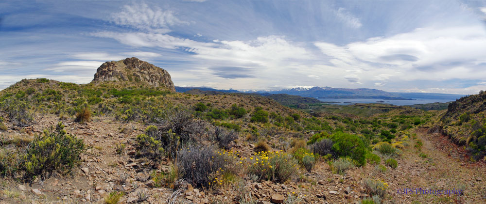 ChileChico lake_Panorama1.jpg